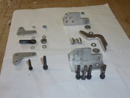 Towing hook assembly (19)